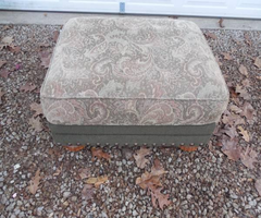 Smith Brothers Ottoman