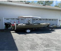 14' Lowe Fishing Boat w/trailer