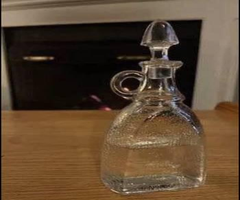 VINTAGE WHITE HOUSE FOR A GENERATION THE STANDARD VINEGAR BOTTLE/CRUET